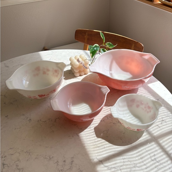 Pyrex Goosberry Mixing Bowl Set of 4, 1950s - Picture 4 of 7